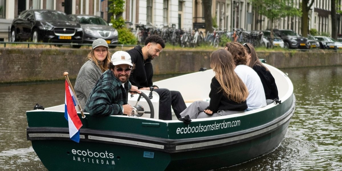 Explore the Best Amsterdam Boat Adventures & Outdoor Activities